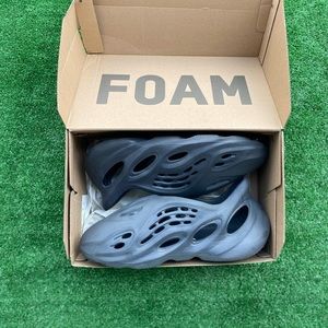 Adidas Yeezy Foam Runner ‘Onyx’